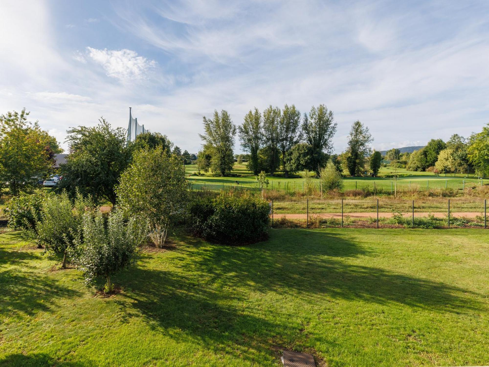 B&B Hotel Clermont-Ferrand Nord Riom Εξωτερικό φωτογραφία