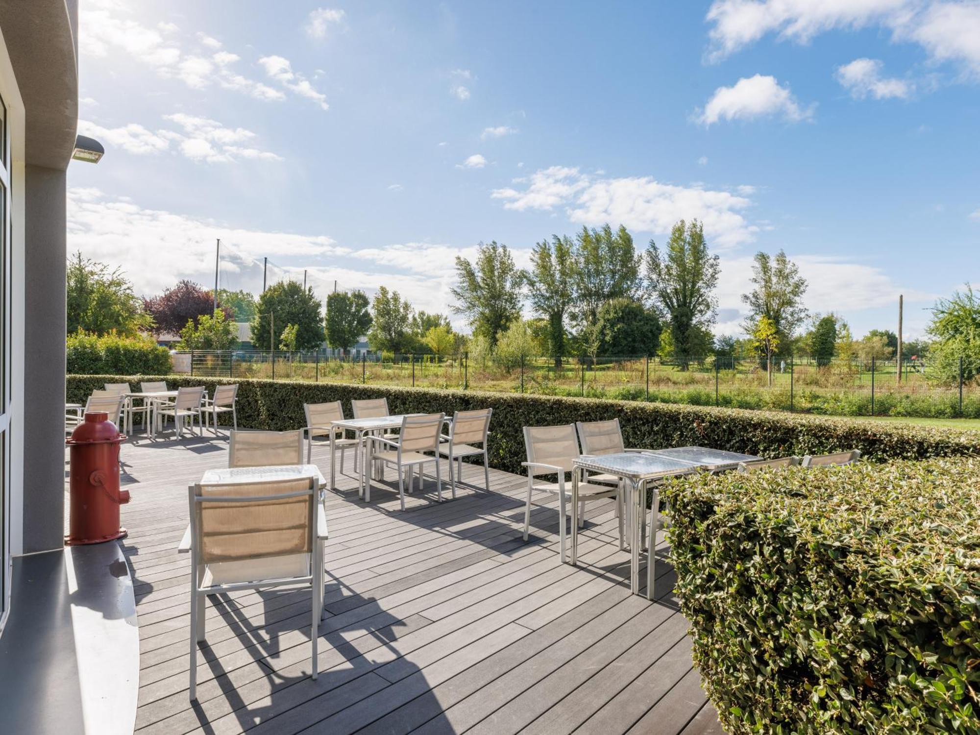 B&B Hotel Clermont-Ferrand Nord Riom Εξωτερικό φωτογραφία