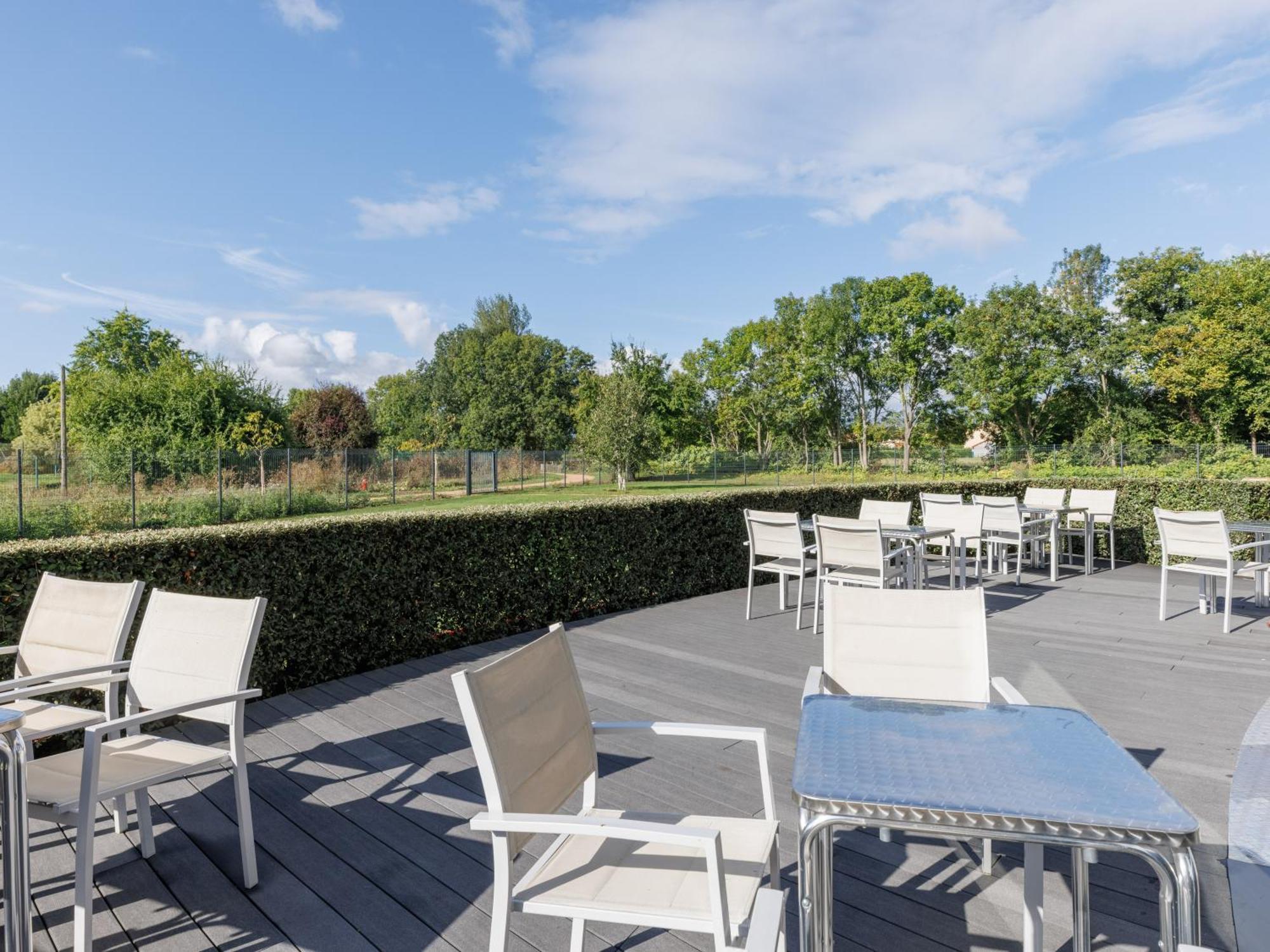 B&B Hotel Clermont-Ferrand Nord Riom Εξωτερικό φωτογραφία