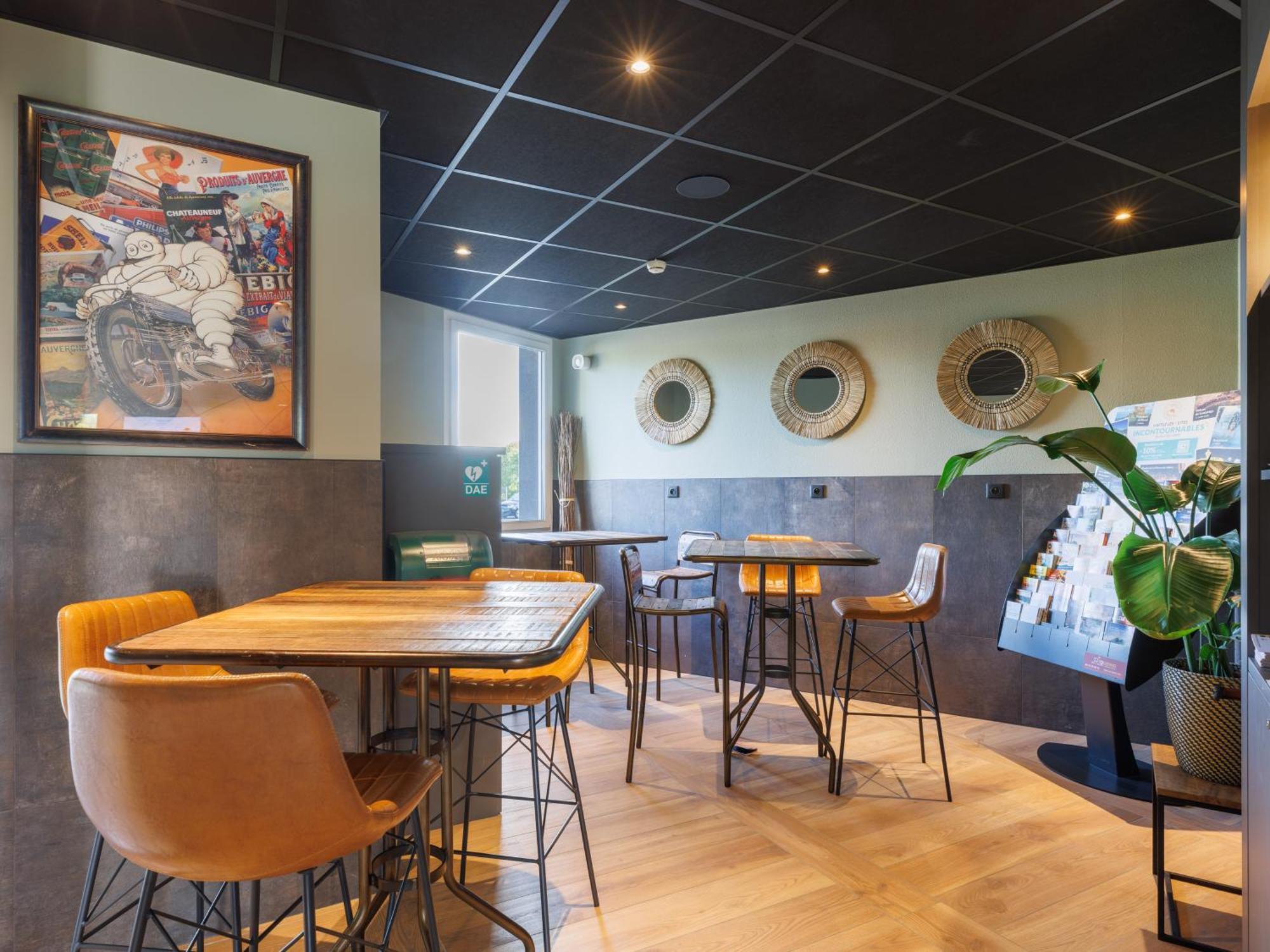 B&B Hotel Clermont-Ferrand Nord Riom Εξωτερικό φωτογραφία