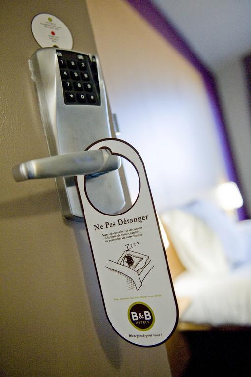 B&B Hotel Clermont-Ferrand Nord Riom Εξωτερικό φωτογραφία