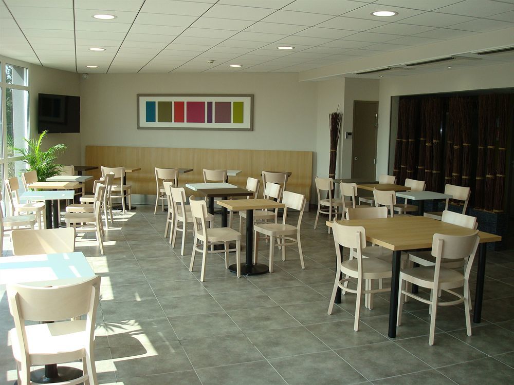 B&B Hotel Clermont-Ferrand Nord Riom Εξωτερικό φωτογραφία